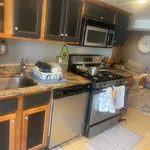 Rent 2 bedroom apartment in South Quincy