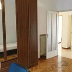 Rent 4 bedroom apartment of 90 m² in Turin