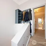 Rent 3 bedroom flat in Edinburgh