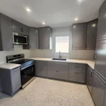 Appartement de 904 m² avec 3 chambre(s) en location à Toronto (Clanton Park)