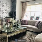 Rent 4 bedroom house in North West England