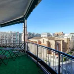 Rent a room of 250 m² in Valencia