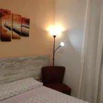 Rent a room of 80 m² in madrid