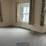 Rent 3 bedroom flat in South West England