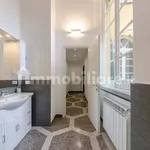 Rent 4 bedroom apartment of 200 m² in Genoa