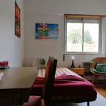 Rent a room of 120 m² in lisbon