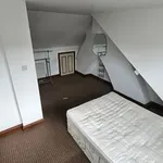 Rent 6 bedroom apartment in Wales