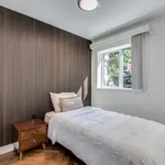 Appartement de 699 m² avec 2 chambre(s) en location à Vancouver