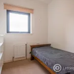 Rent 2 bedroom flat in Edinburgh