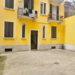 Rent 2 bedroom apartment of 50 m² in Milano