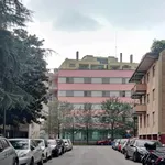 Rent 3 bedroom apartment in Milan