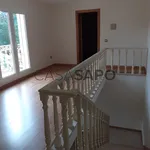 Rent 5 bedroom house of 339 m² in Leiria