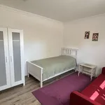 Miete 3 Schlafzimmer wohnung von 93 m² in Köln