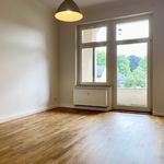 Rent 3 bedroom apartment of 87 m² in Chemnitz