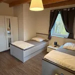 Miete 3 Schlafzimmer haus von 150 m² in Berlin