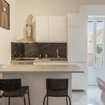 Rent 4 bedroom apartment of 81 m² in Florence