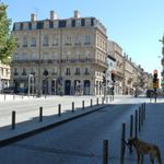 Rent 1 bedroom apartment of 30 m² in Bordeaux