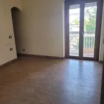 Rent 4 bedroom apartment of 120 m² in Roma