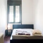 Quarto de 70 m² em porto