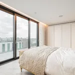 Rent 3 bedroom apartment of 337 m² in London