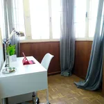 Rent a room of 95 m² in Madrid