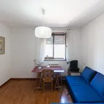 Rent 1 bedroom apartment in Porto