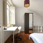 Rent a room in lisbon