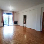 Appartement de 79 m² avec 3 chambre(s) en location à P