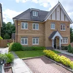 Rent 4 bedroom house in Camberley