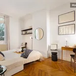 Rent 1 bedroom apartment of 62 m² in Paris