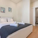 Rent 2 bedroom apartment of 75 m² in lisbon