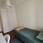 Rent a room in lisbon