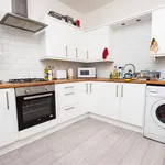 Rent 4 bedroom flat in West Midlands