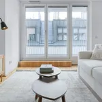 Miete 2 Schlafzimmer wohnung von 775 m² in Vienna