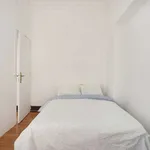 Rent a room in lisbon