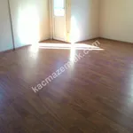 Rent 4 bedroom apartment of 130 m² in İstanbul