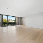 Rent 4 bedroom house in Kew