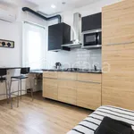 Rent 1 bedroom apartment of 35 m² in Milano