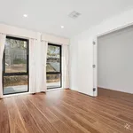 Rent 4 bedroom house in Mount Waverley