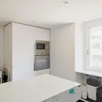 Rent 6 bedroom apartment of 260 m² in Roma