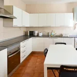 Rent a room of 250 m² in Madrid