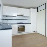 Huur 3 slaapkamer appartement van 65 m² in Slotermeer-Zuidoost