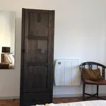 Rent a room of 80 m² in Lisbon