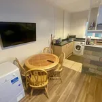 Rent 4 bedroom flat in Wales