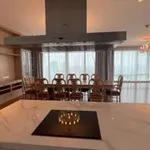 Rent 4 bedroom apartment of 275 m² in Bangkok