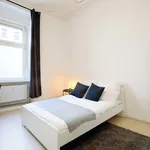 Rent 2 bedroom apartment of 36 m² in Berlin