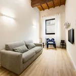 Rent 1 bedroom apartment of 50 m² in Florence