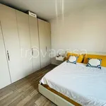 Rent 3 bedroom apartment of 80 m² in Milano