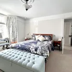 Rent 4 bedroom flat in South East England