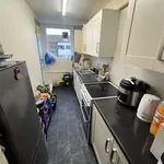 Rent 2 bedroom flat in London